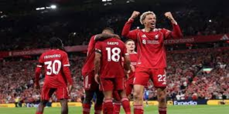 豪门动态速递：红军与红魔的双线出击- 华体会体育