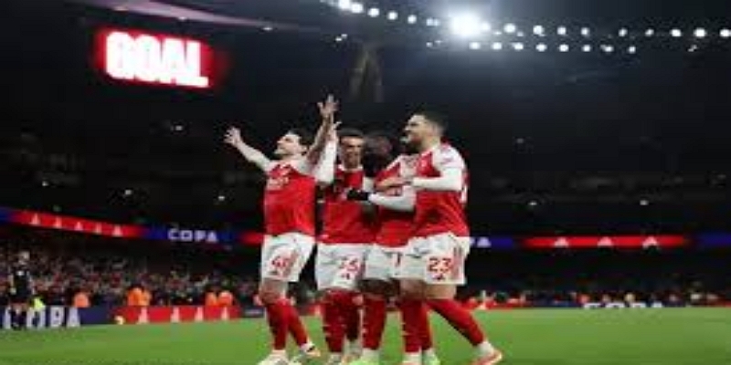 萨卡禁区倒地：华体会体育热议的点球争议-华体会体育