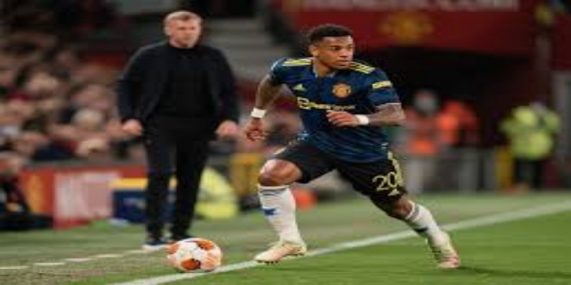 从锋线杀手到防守大师：华体会体育视角-华体会体育