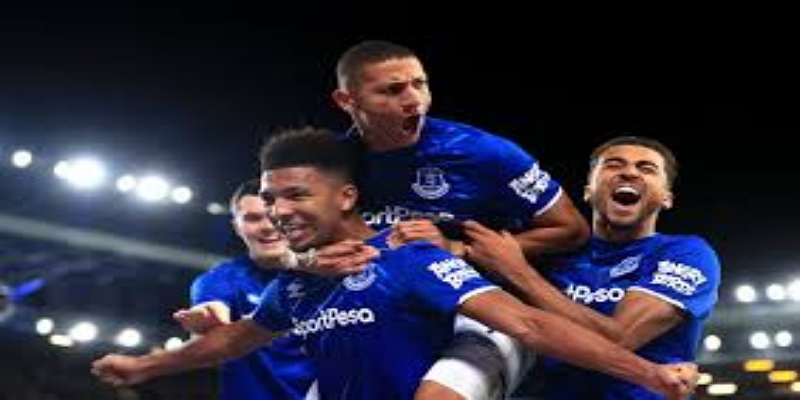 热刺的战术考量与引援逻辑-华体会体育